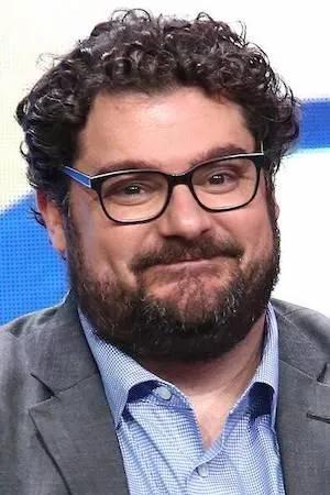 Bobby Moynihan, press photo of the actor fans match to Cal Hampton