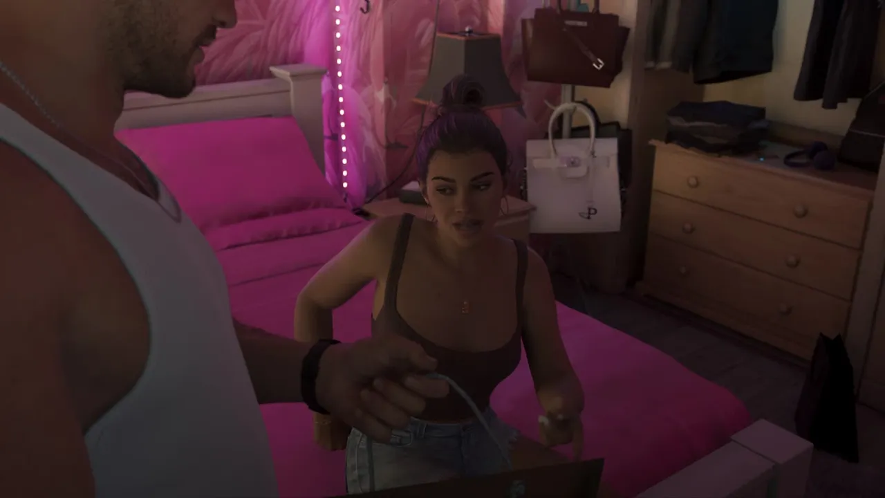 Lucia сидит на розовой кровати в общей квартире, кадр из GTA 6 Extended Look